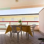 Modern Close To The Beach-beahost דירה ביביונה