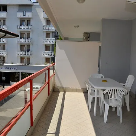 Modern Close To The Beach-beahost דירה ביביונה