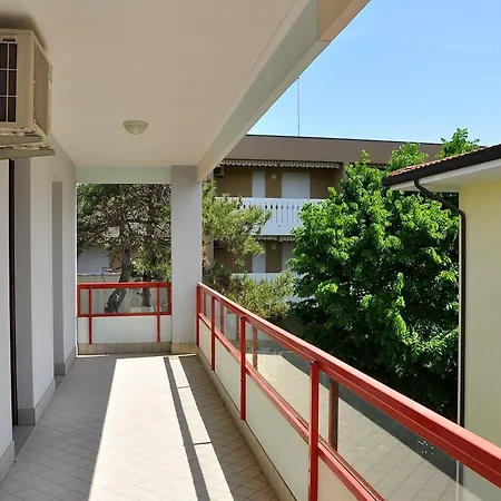 Διαμέρισμα Modern Close To The Beach-beahost Μπιμπιόνε