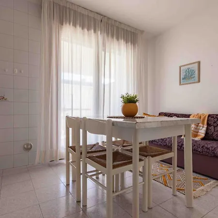 Modern Close To The Beach-beahost Lejlighed *