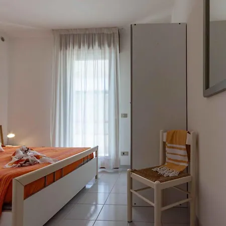 Modern Close To The Beach-beahost Lejlighed