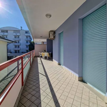 Modern Close To The Beach-beahost