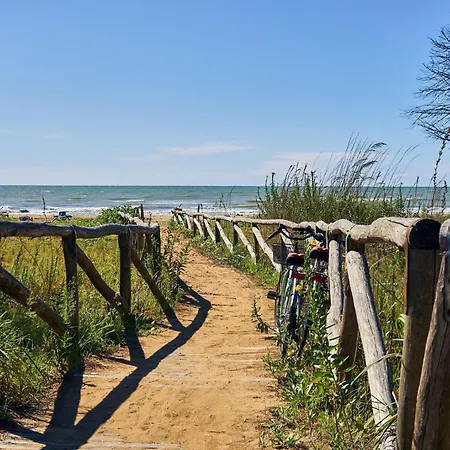 Modern Close To The Beach-beahost Διαμέρισμα