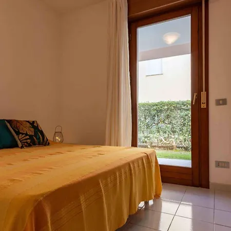 Modern Close To The Beach-beahost Μπιμπιόνε