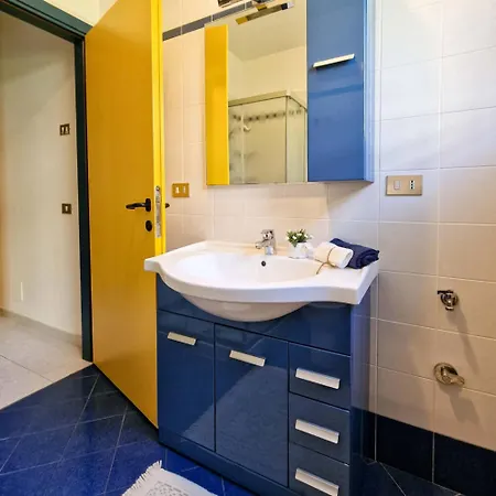 Modern Close To The Beach-beahost Μπιμπιόνε
