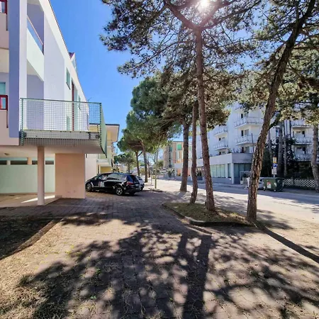 Modern Close To The Beach-beahost