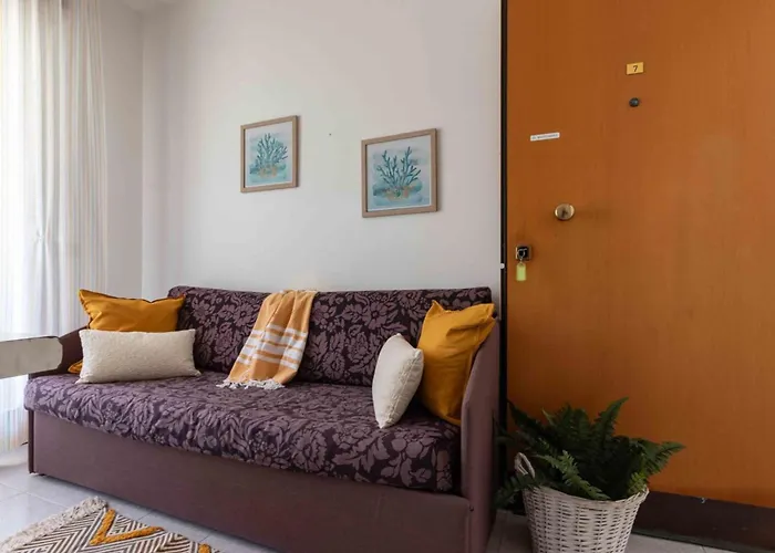 Modern Close To The Beach-beahost Apartment