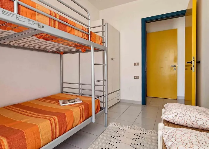 Modern Close To The Beach-beahost Apartment